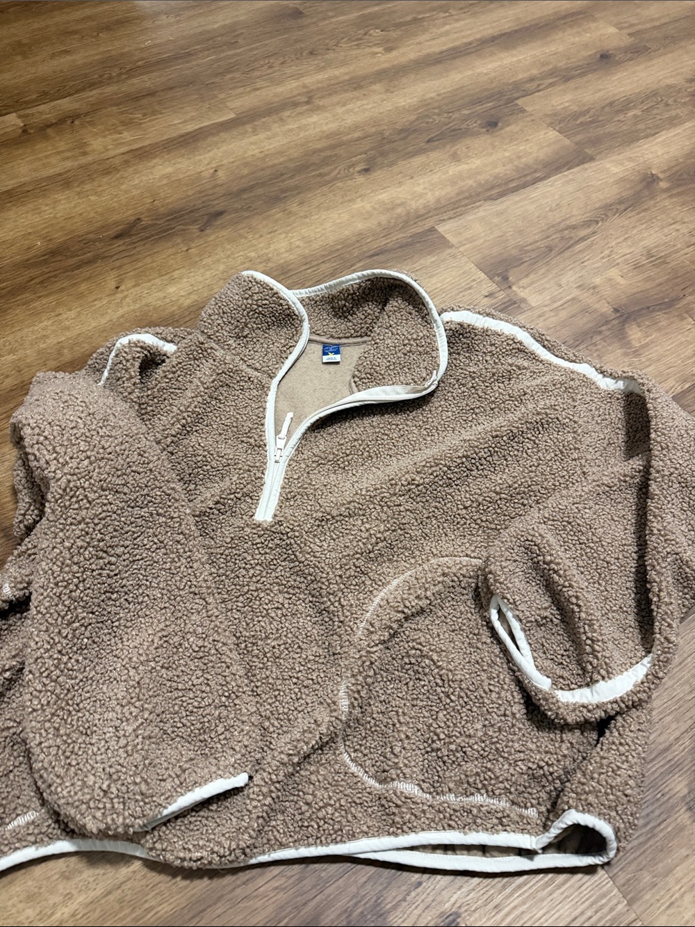 Old Navy Men's Zip-Up Sherpa Pullover in Tan with White Trim